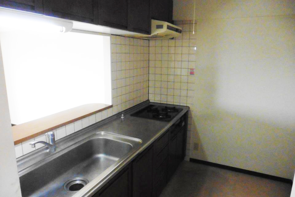 男性寮キッチン